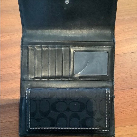 Authentic Coach Wallet - Picture 2 of 7